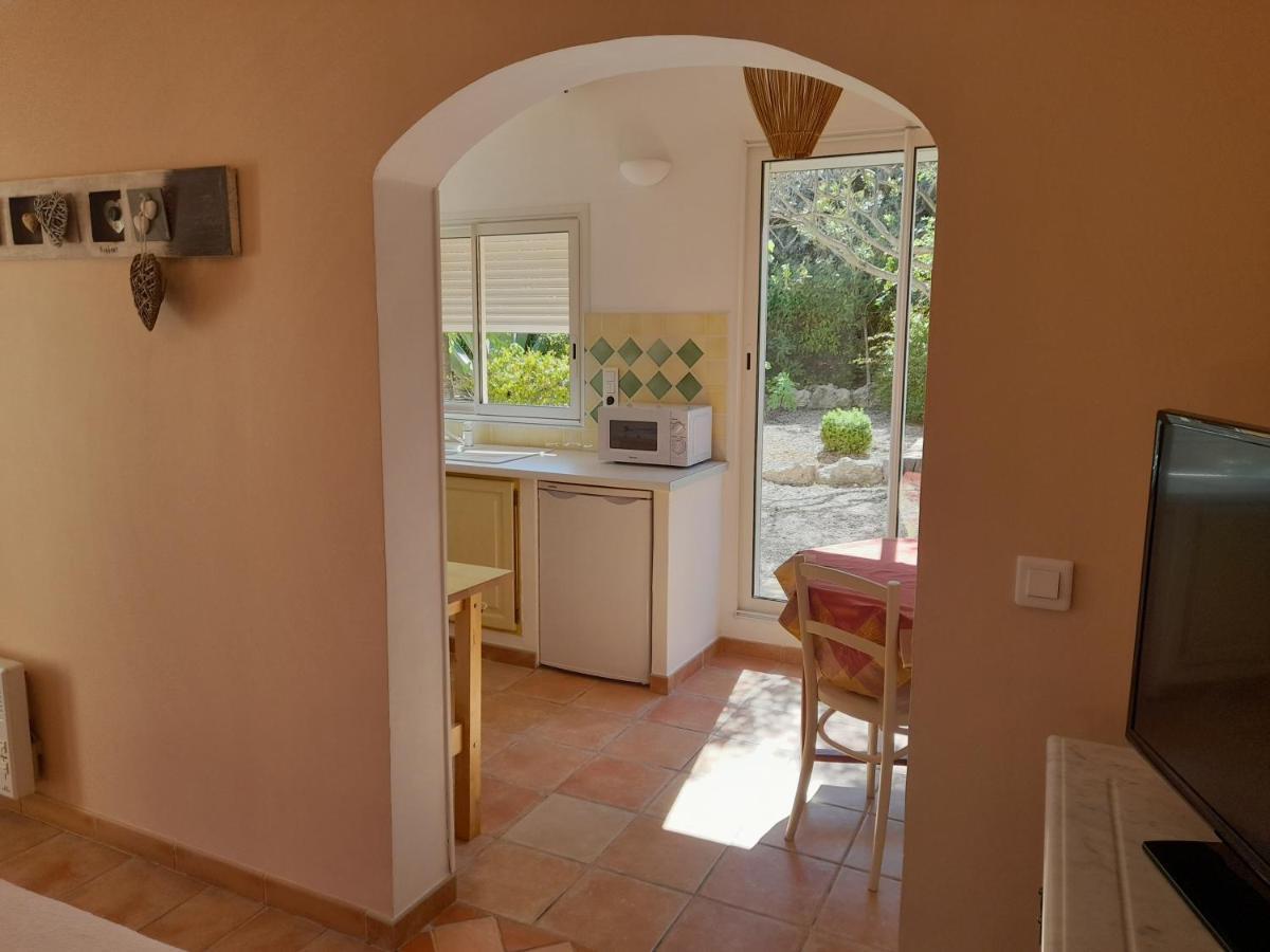 Gite Provencal Independant Avec Piscine Chauffee : Le Suy Bien Flayosc Exterior foto